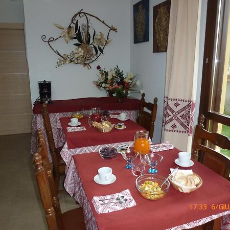 Bed and Breakfast Emozioni D'Estate à Pula Extérieur photo