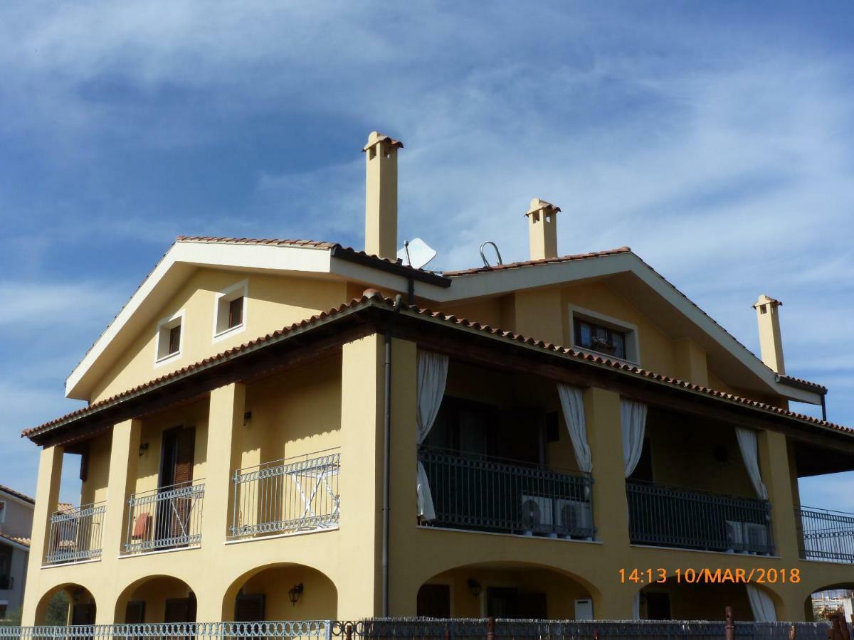 Bed and Breakfast Emozioni D'Estate à Pula Extérieur photo