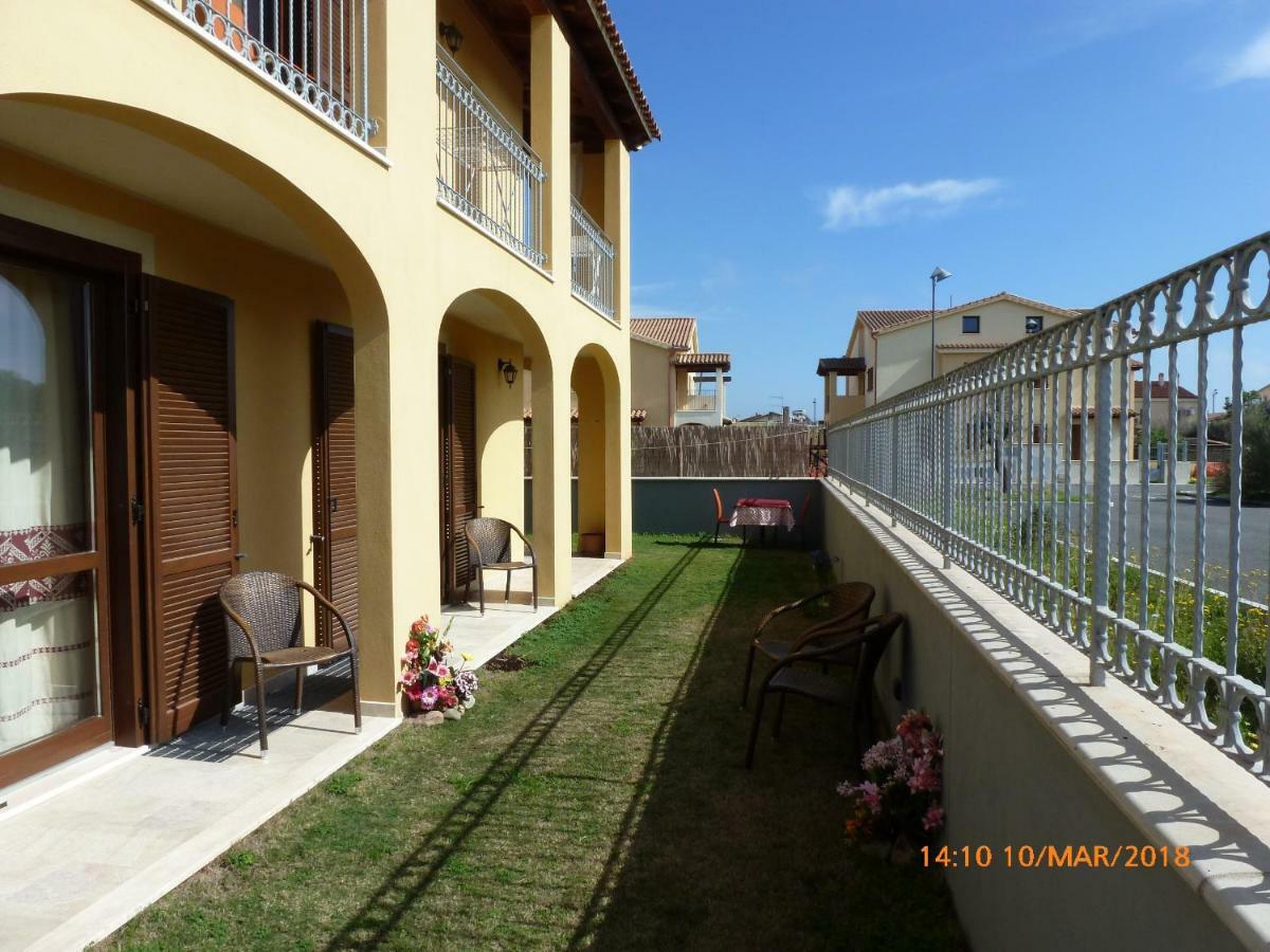Bed and Breakfast Emozioni D'Estate à Pula Extérieur photo